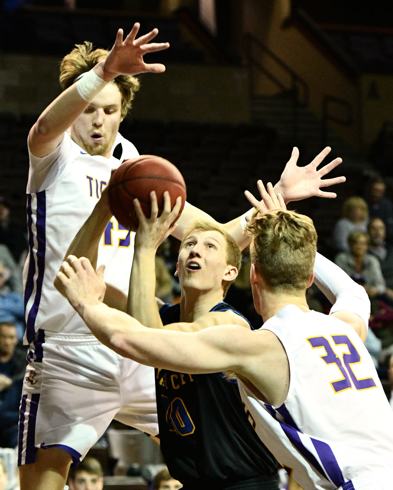 Briar Cliff University vs Olivet Nazarene University NAIA men's basketball